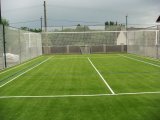 Спортивные сетки для футбольных полей и теннисных кортов.